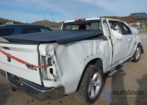 2019 Ram 1500 Classic Slt 4X4 5'7 Box from USA, damaged, VIN 3C6RR7LT7KG617851